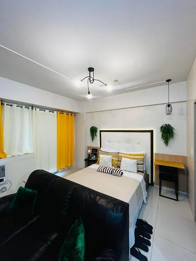 One Palm Tree Villas Condominium - Studio 9M With Balcony - Across Terminal 3 Airport Manila 0*,  Philippines