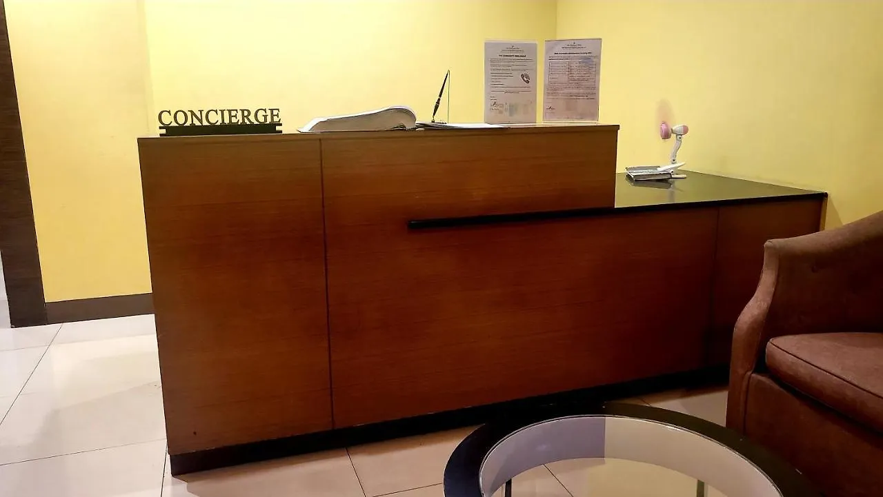 Apartment One Palm Tree Villas Condominium - Studio 9M With Balcony - Across Terminal 3 Airport Manila Philippines